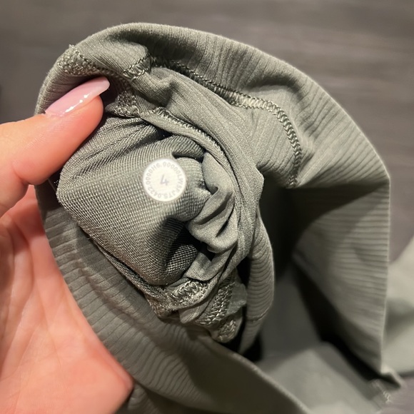 Lululemon aligns - Picture 4 of 4